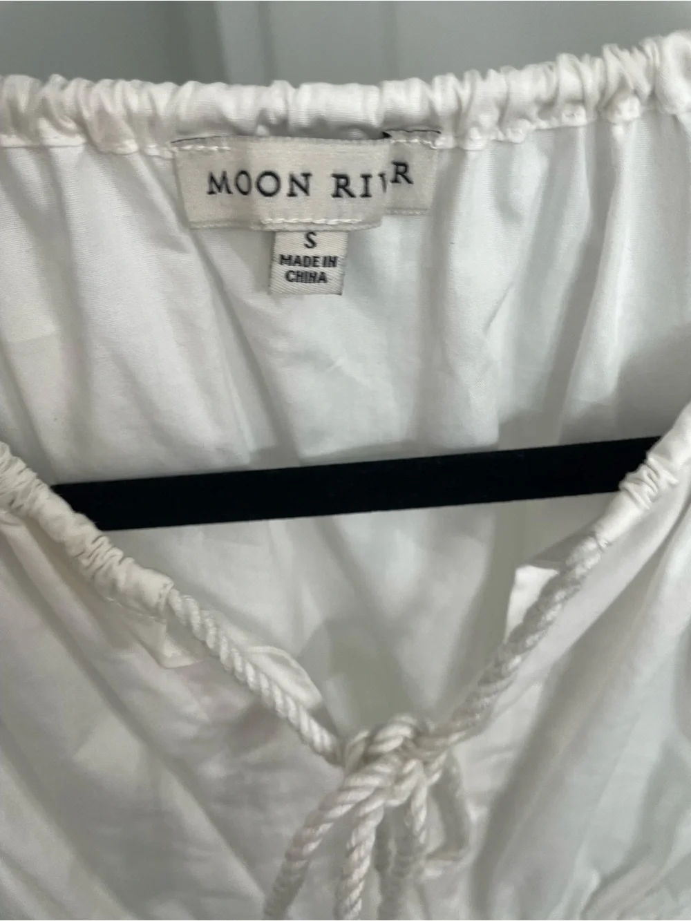 NEW Tuckernuck Moon River Tie Neck Gathered Puff Sleeve Blouse NWT